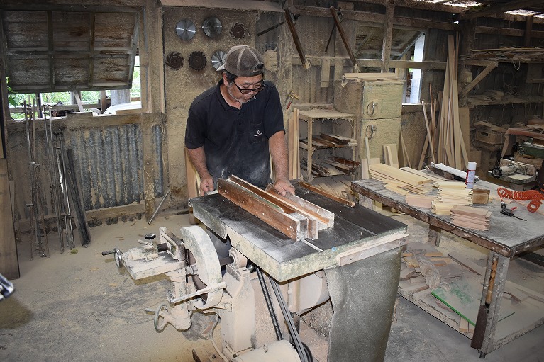 工場での作業工程