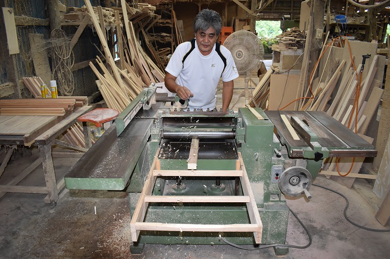 工場での作業工程